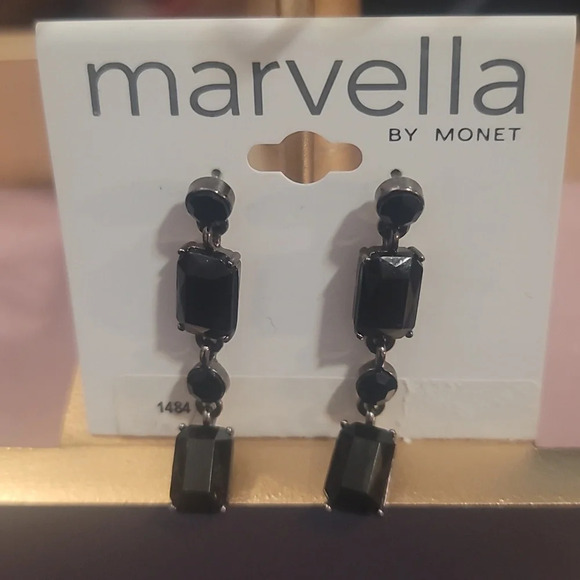 MARVELLA by Monet black stone pierced drop earrings - Picture 1 of 3